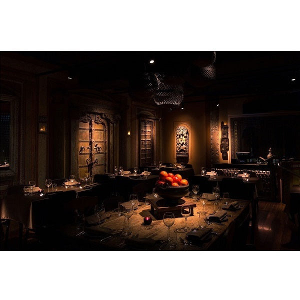 Restaurant lounge lighting using Soraa SNAP 2 inch 1/4 CTO color filter