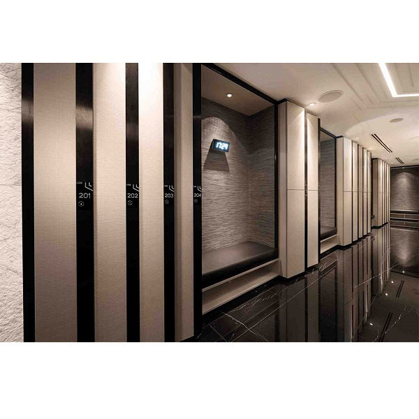 Hallway wall-wash lighting using Soraa SNAP 4 inch linear beam spreader 10 x 36 degree lens
