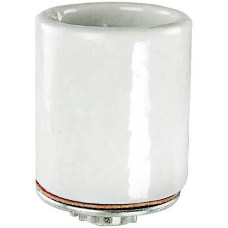 Satco 80-1318 1/4 Med Porc 3Term SKT